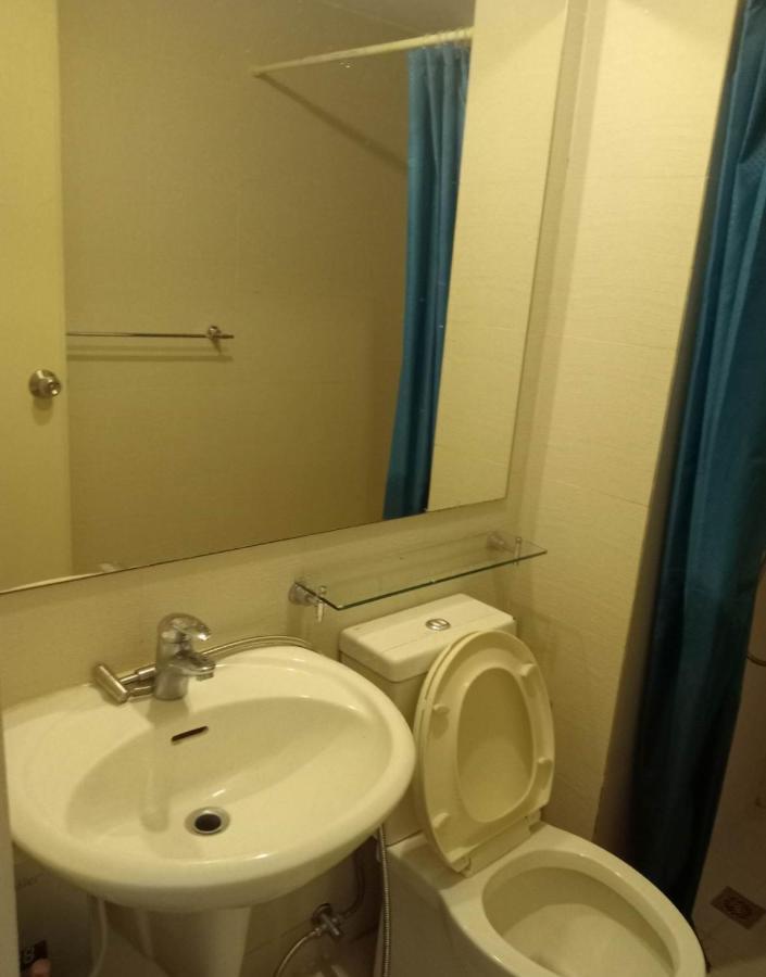 Sm Bicutan Condotel Manilla Buitenkant foto