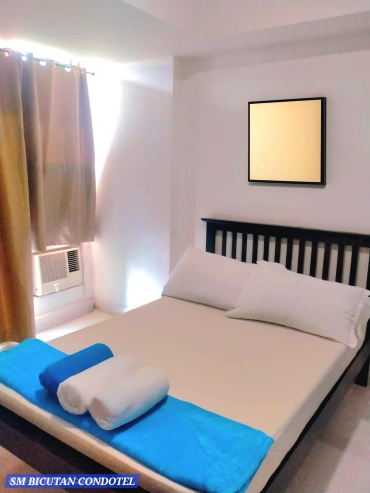 Sm Bicutan Condotel Manilla Buitenkant foto